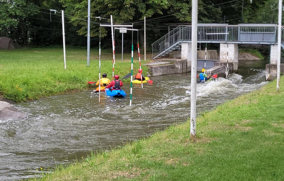 Hinter der Kanaleingang