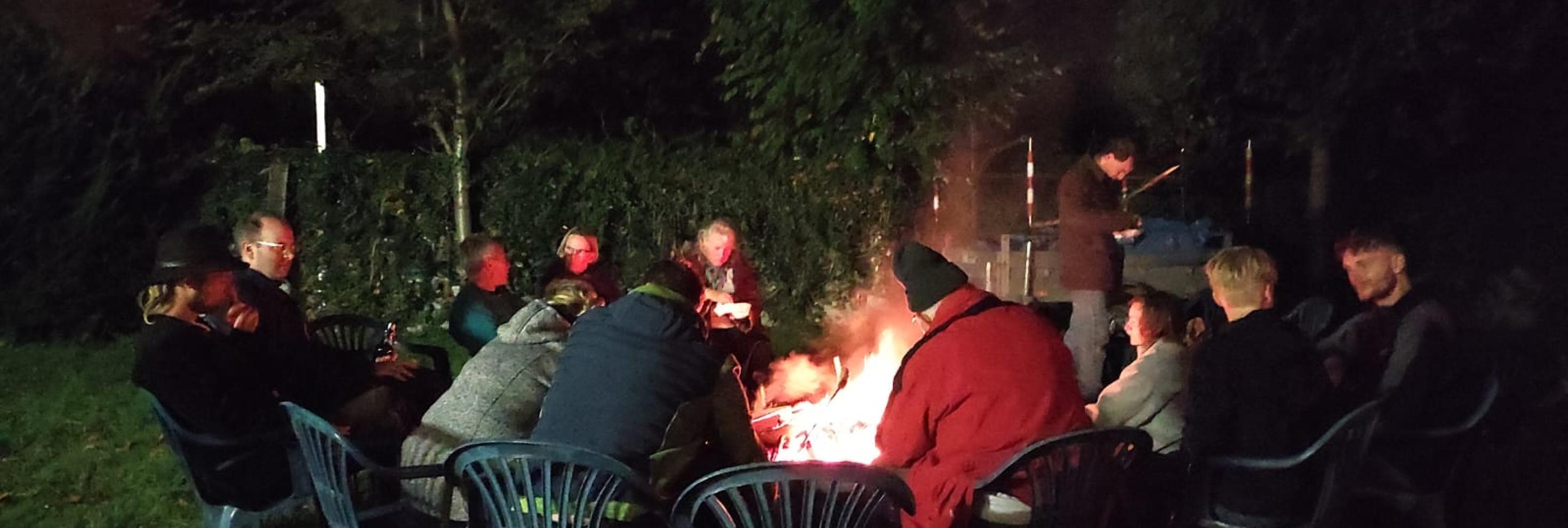 Lagerfeuer am Vereinsheim