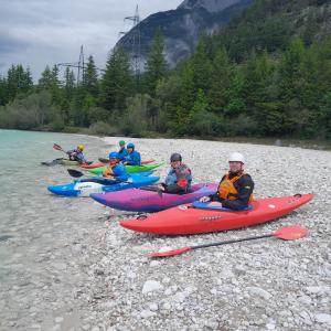 Paddlergruppe in Mittenwald 2025-06